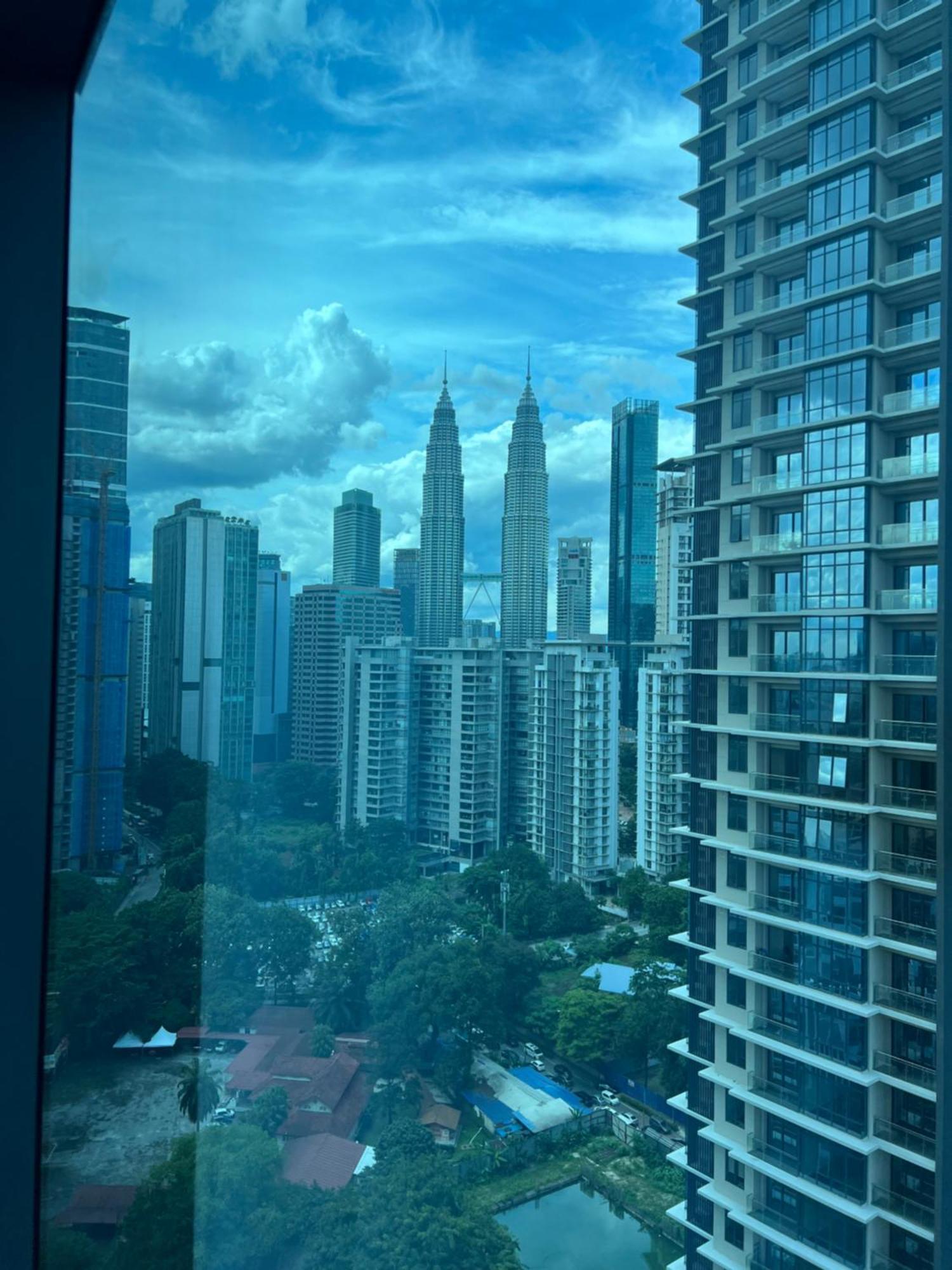 Pangsapuri Eaton Klcc By Jd *
